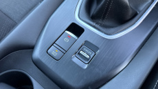 Nissan Qashqai 1.3 DiG-T MH N-Connecta 5dr Petrol Hatchback